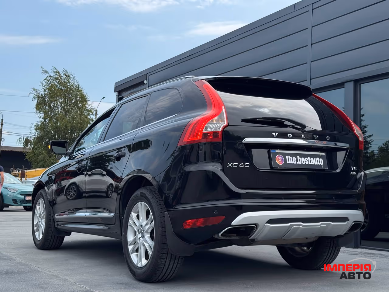Volvo XC60 - фото 15