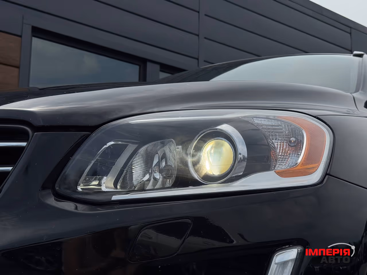 Volvo XC60 - фото 4