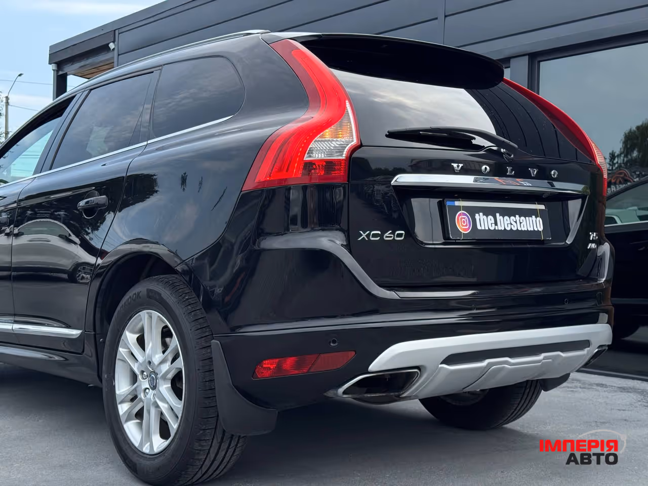 Volvo XC60 - фото 24