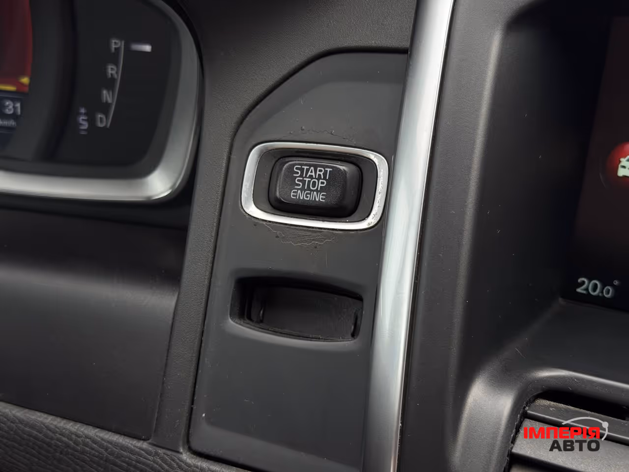 Volvo XC60 - фото 39