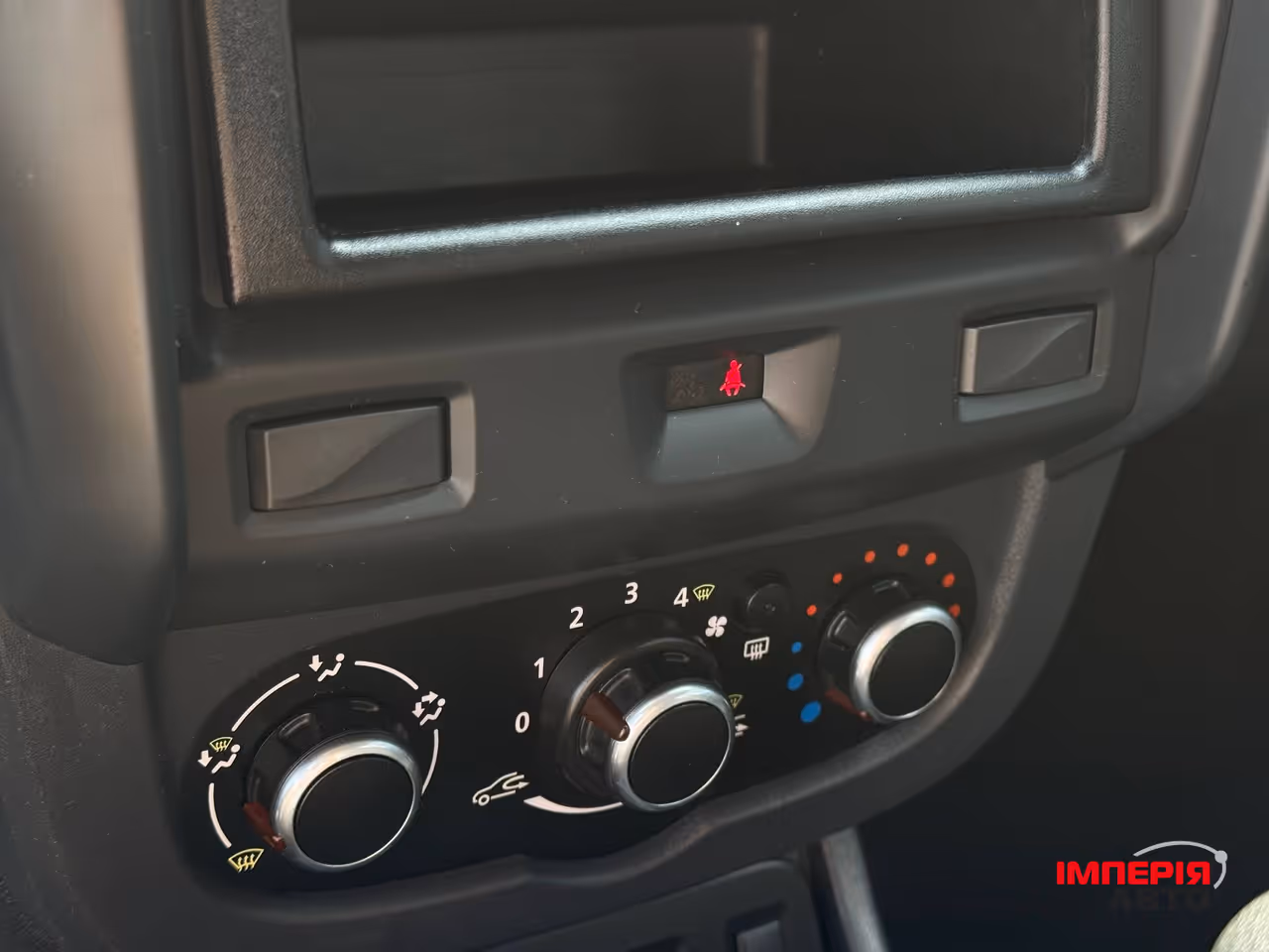 Dacia Duster - фото 36
