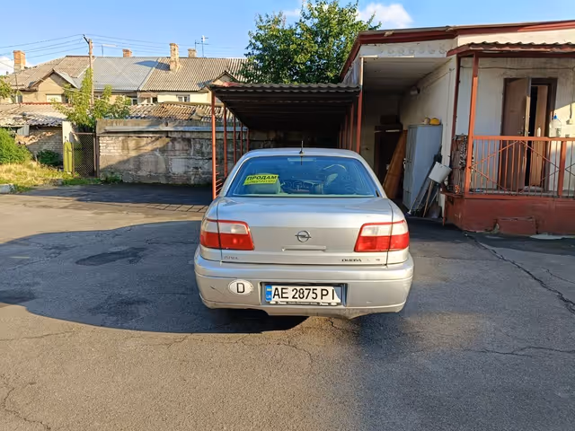 Opel Omega - зображення 4