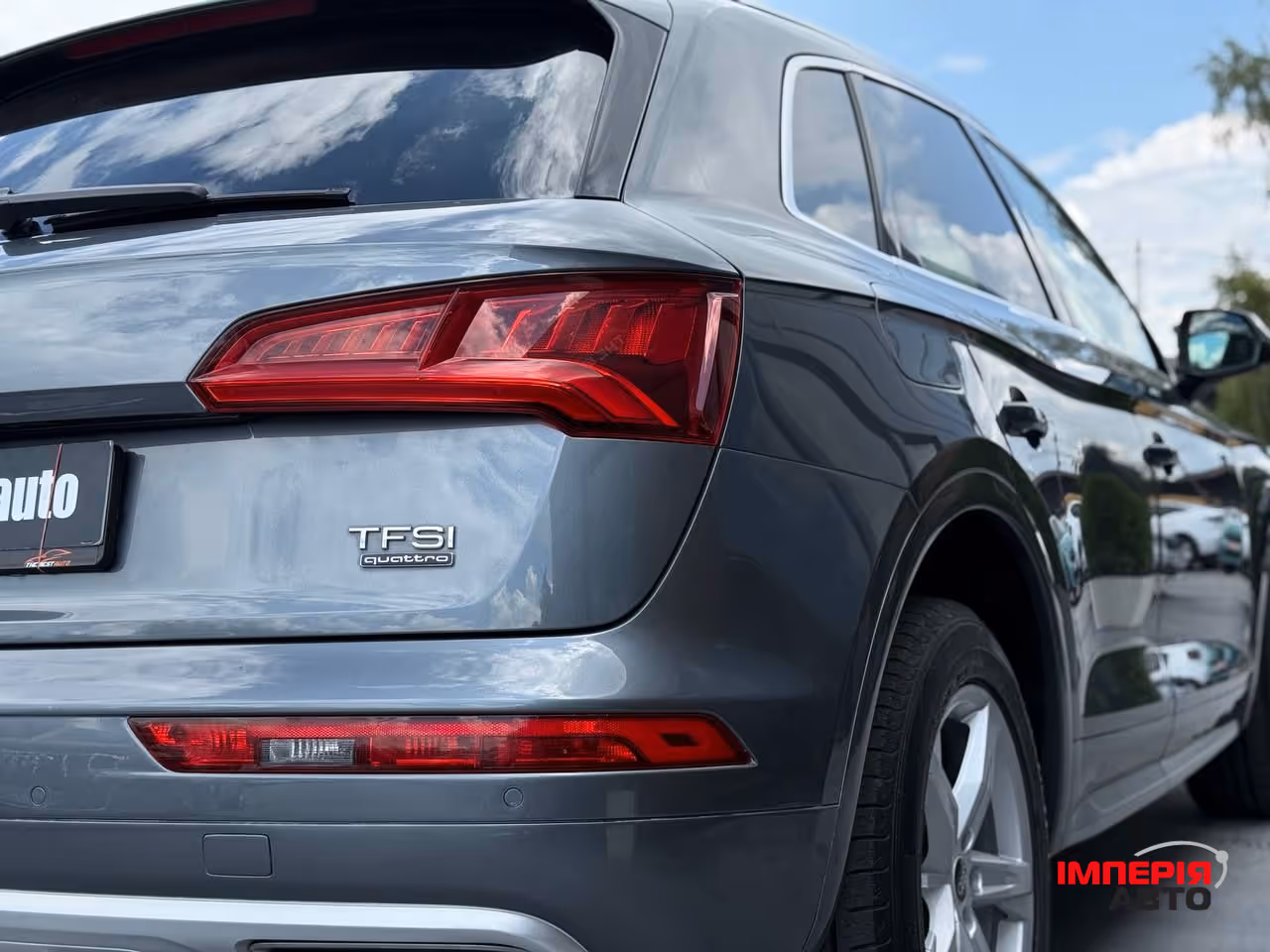 Audi Q5 - фото 12