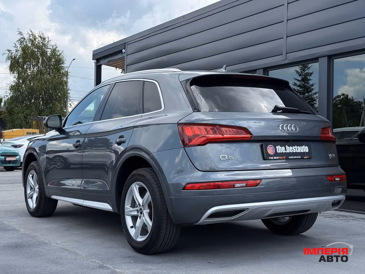 Audi Q5 - фото 10