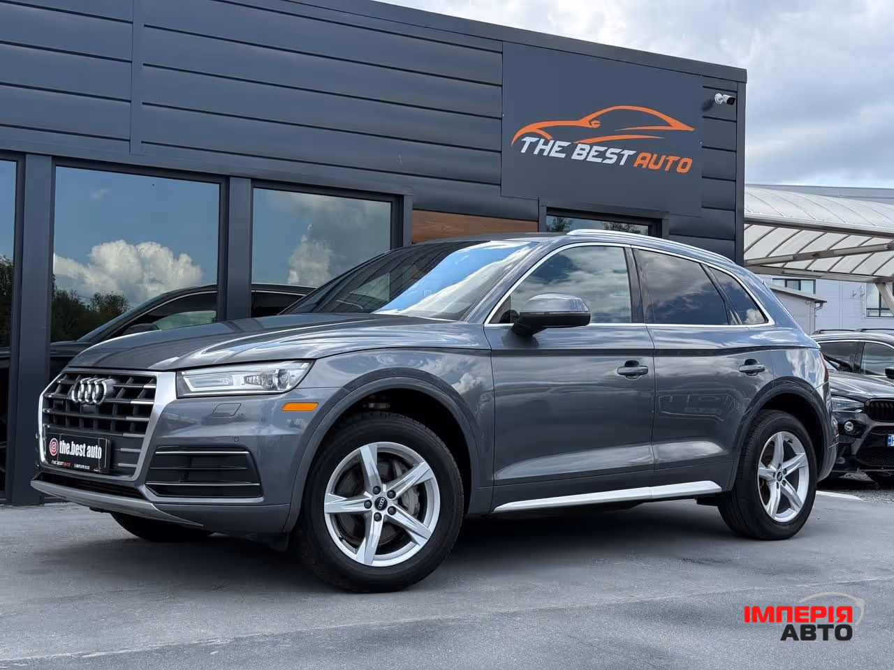 Audi Q5 - фото 1