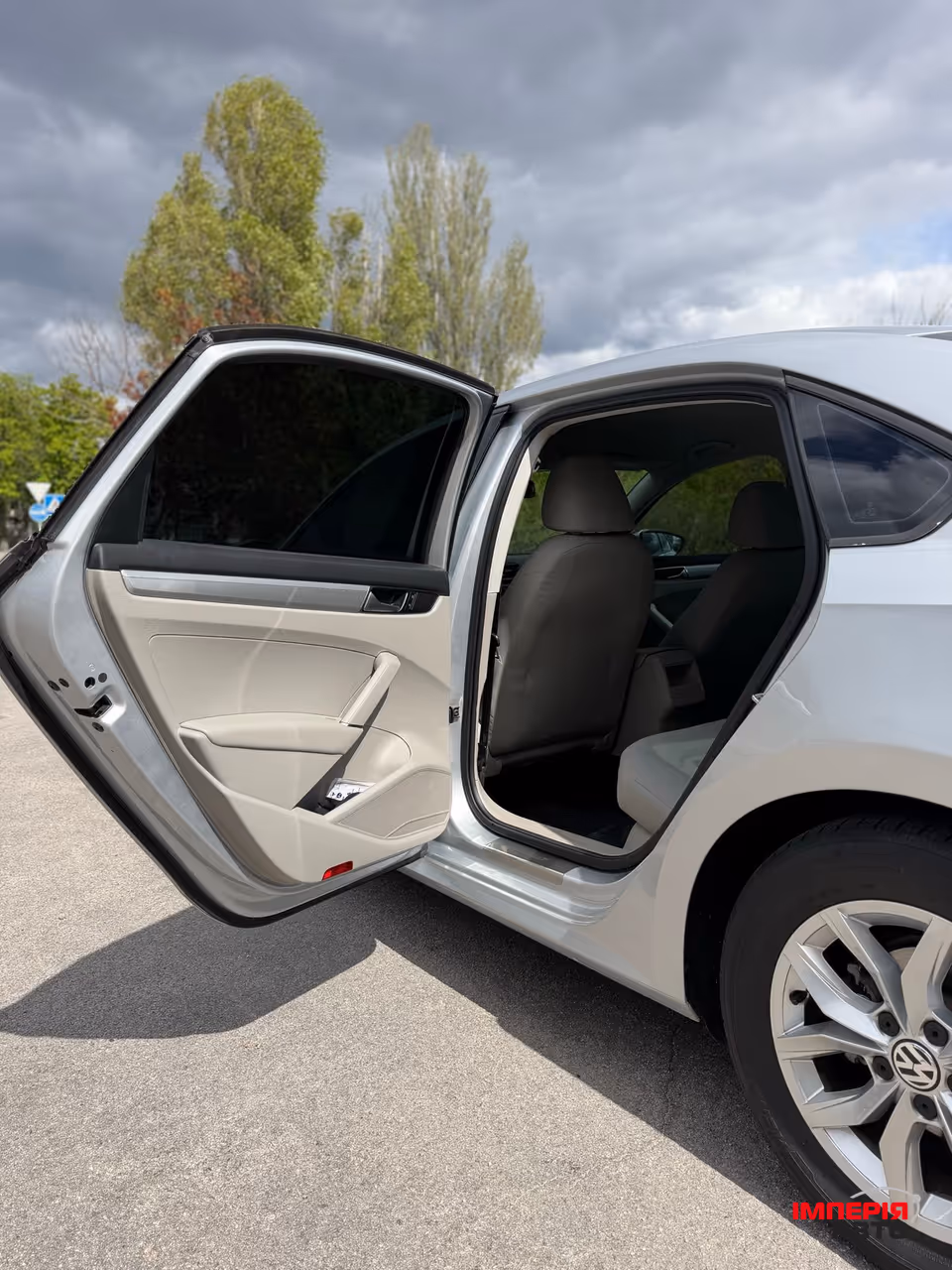 Volkswagen Passat USA/NMS - фото 9