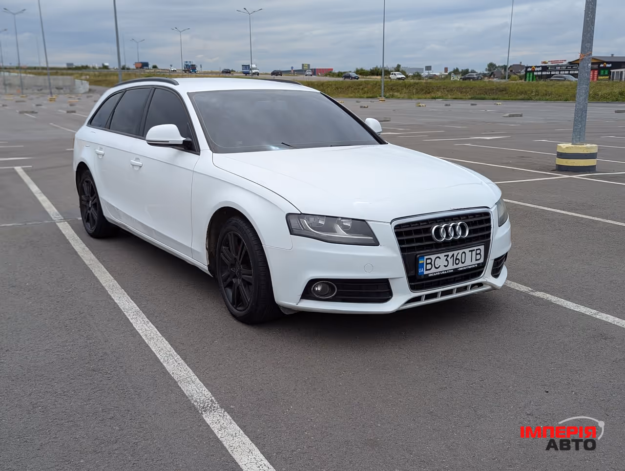 Audi A4 - фото 2