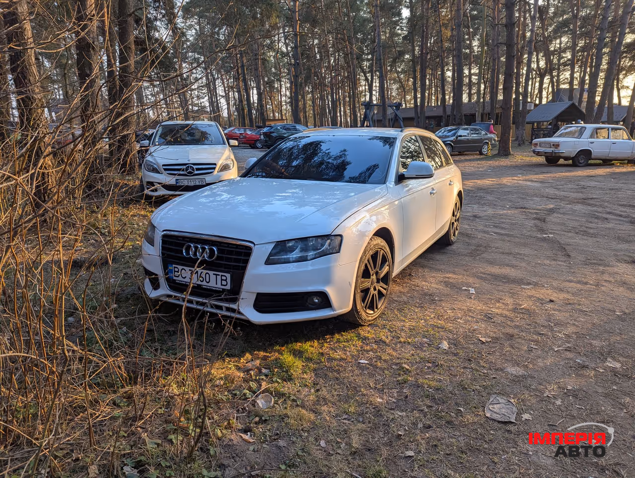 Audi A4 - фото 7