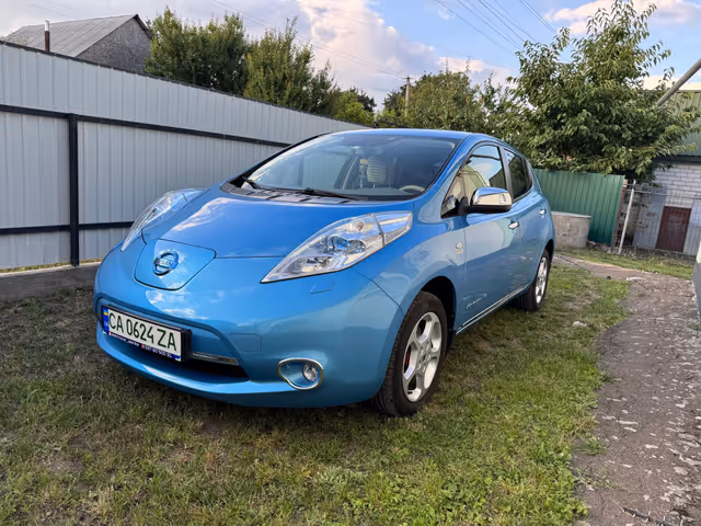 Nissan Leaf - зображення 1