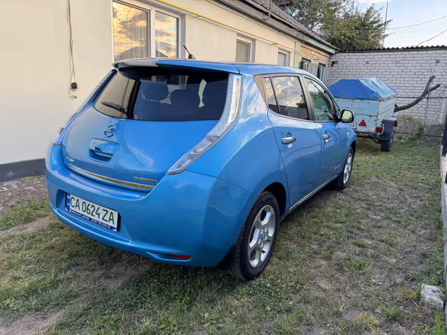 Nissan Leaf - зображення 4