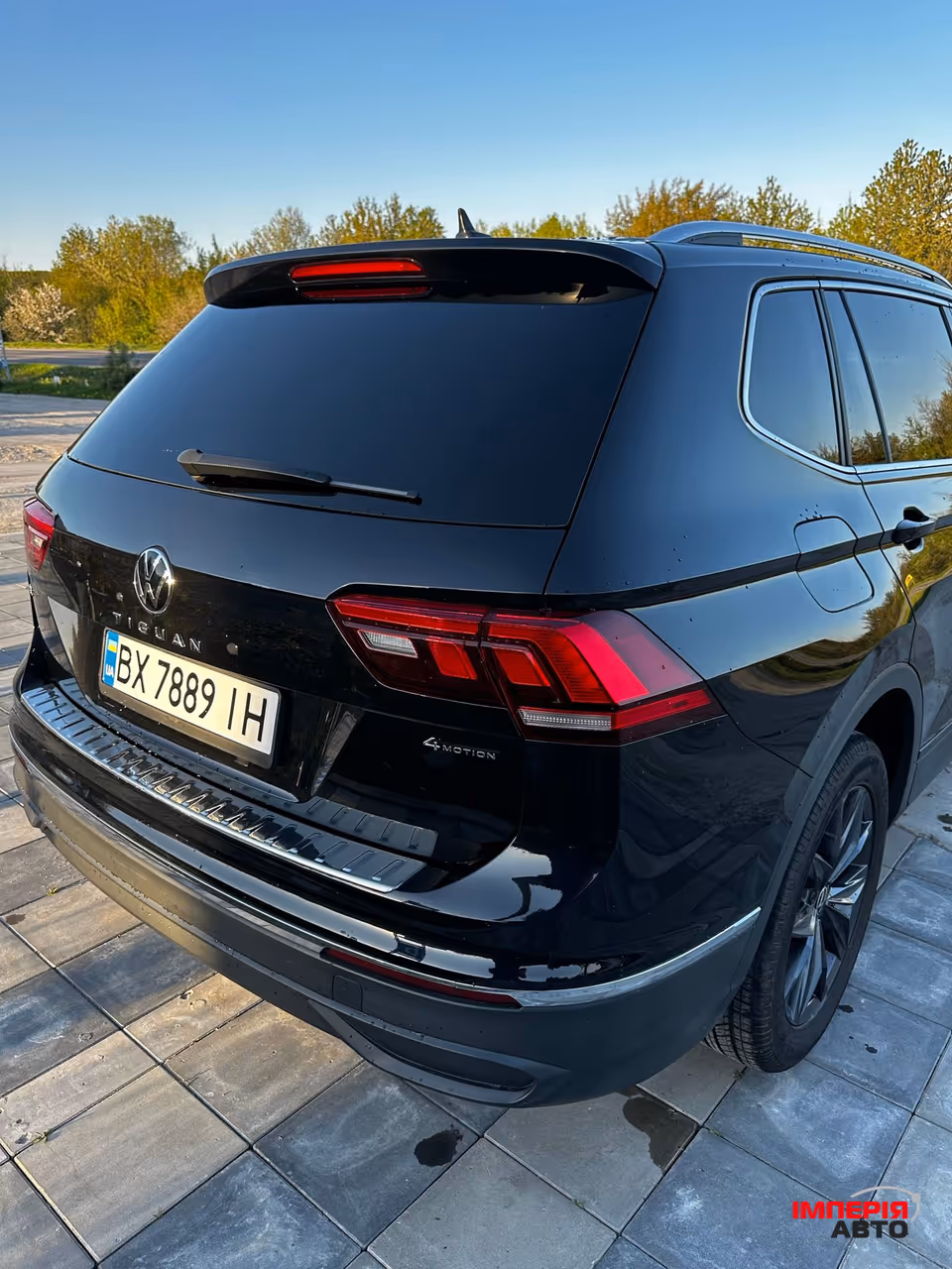 Volkswagen Tiguan R - фото 7
