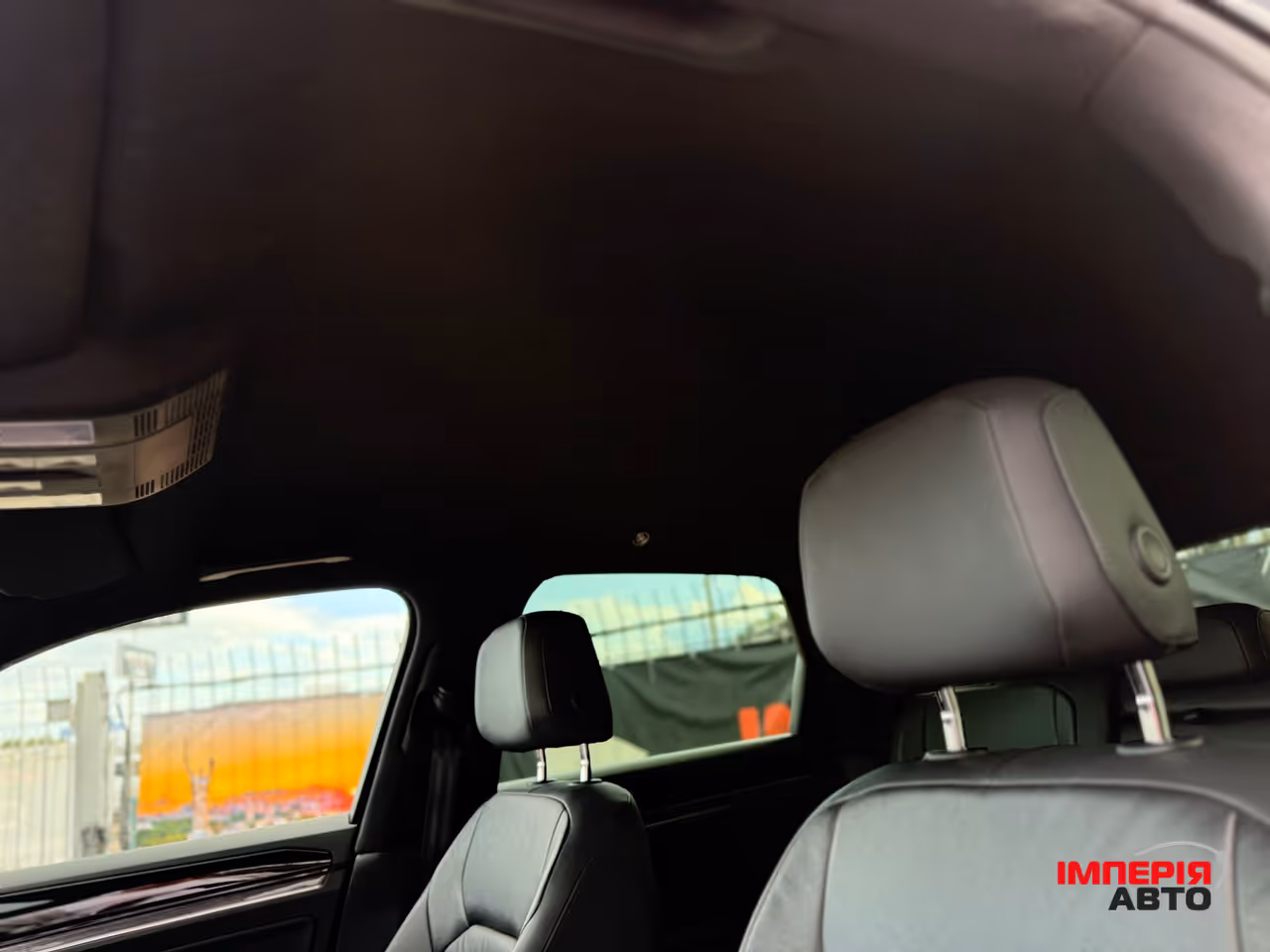 Volkswagen Touareg - фото 15