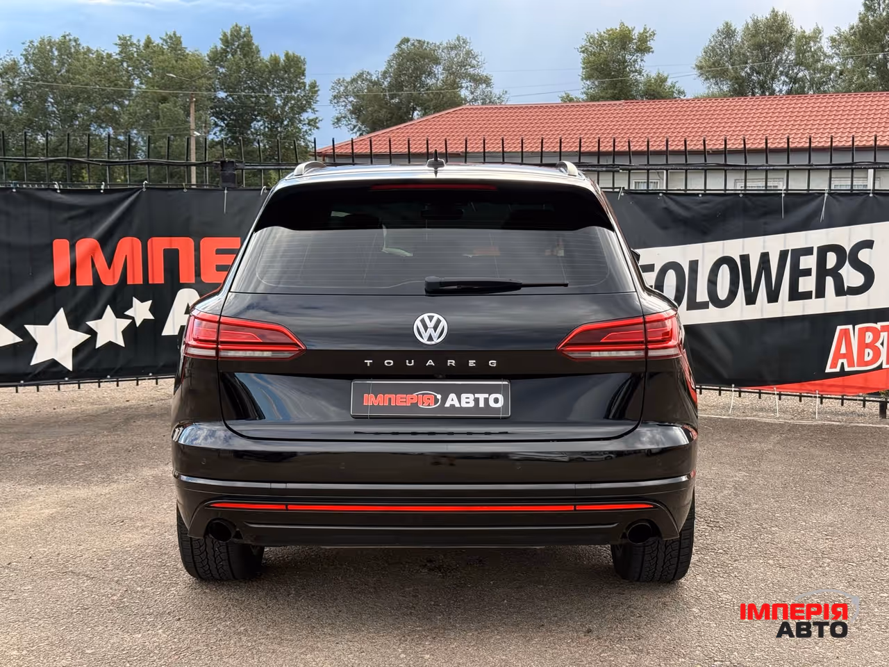 Volkswagen Touareg - фото 5