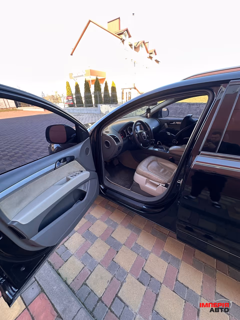 Audi Q7 - фото 11