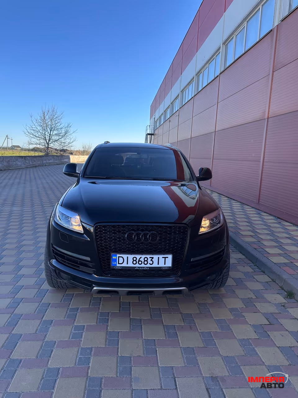Audi Q7 - фото 1