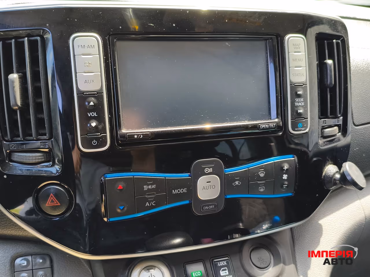 Nissan NV200 - фото 13