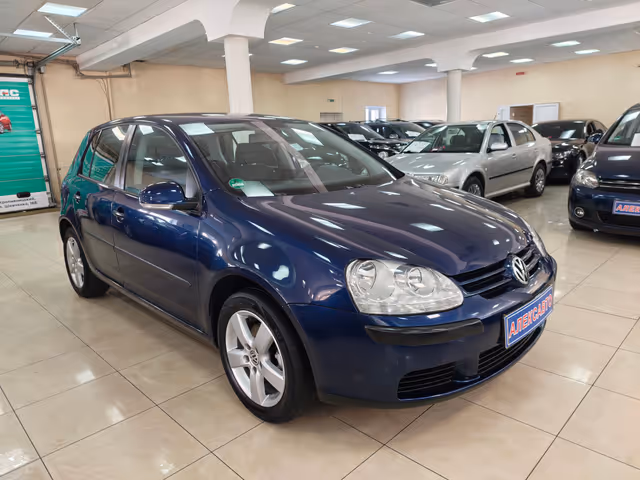 Volkswagen Golf - зображення 1