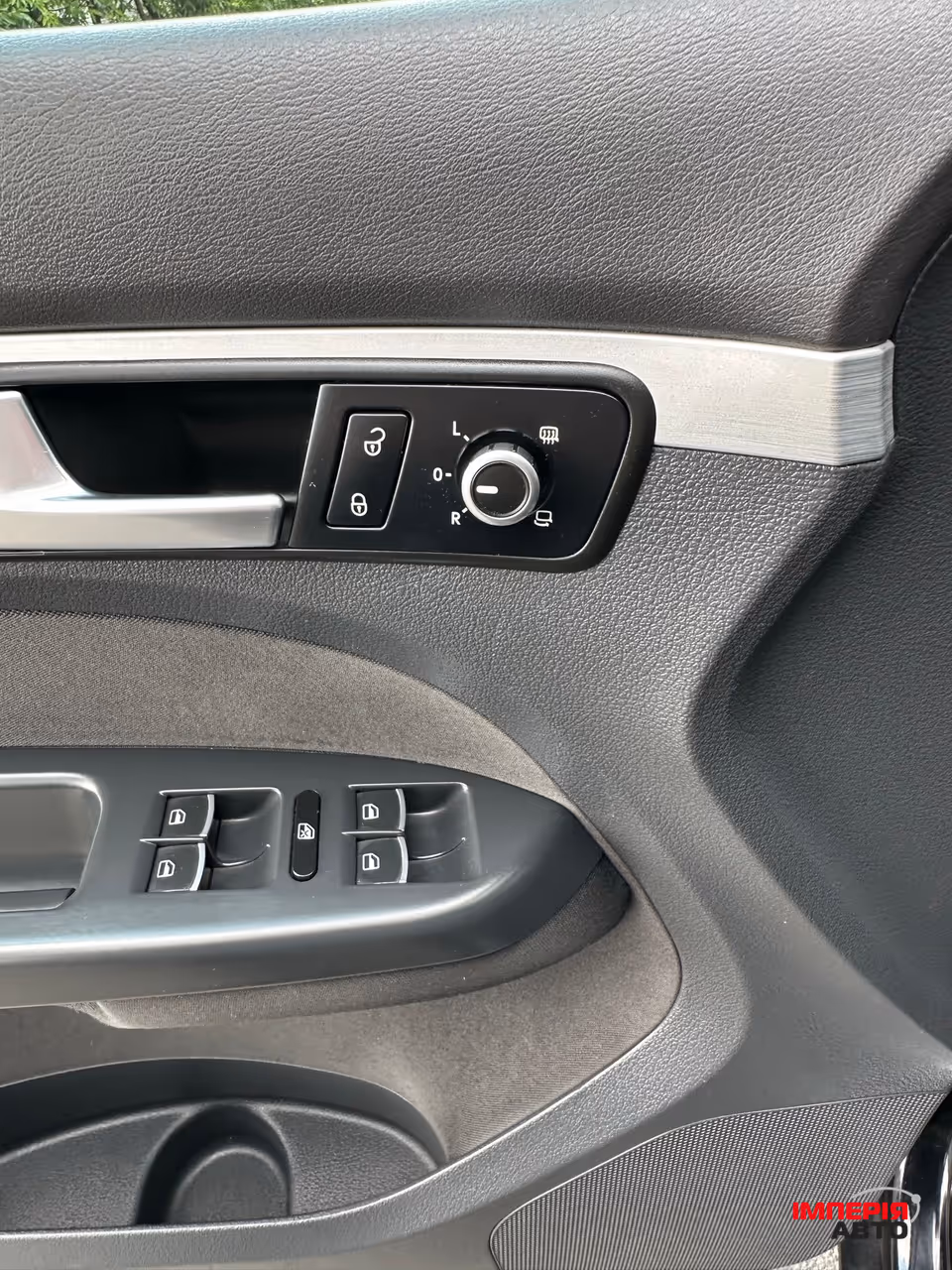 Volkswagen Touran - фото 28