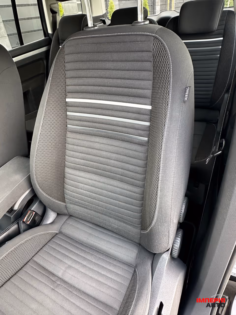 Volkswagen Touran - фото 30