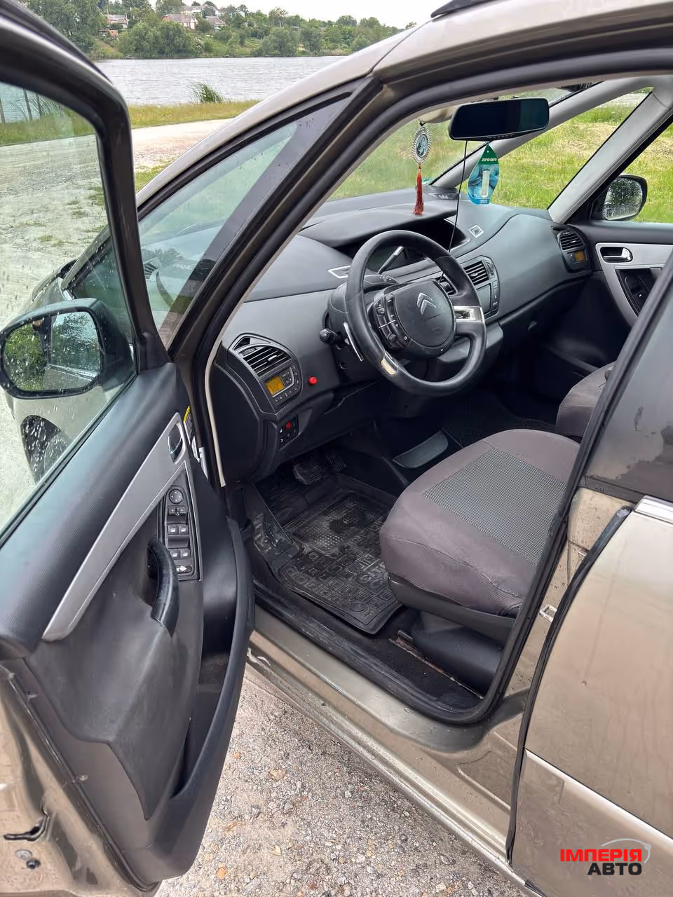 Citroen C4 Picasso - фото 7