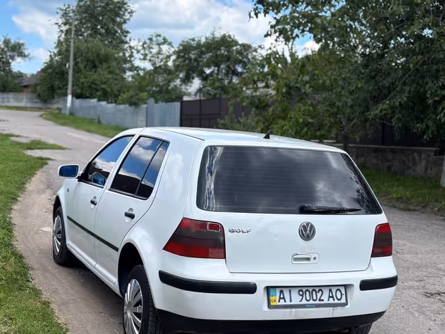 Volkswagen Golf - зображення 4