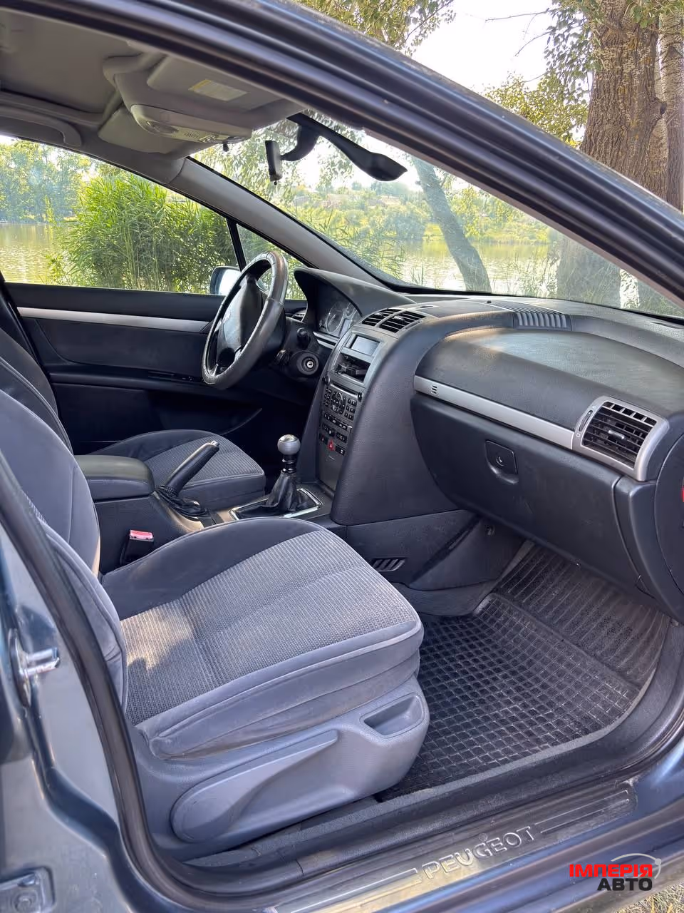Peugeot 407 - фото 8