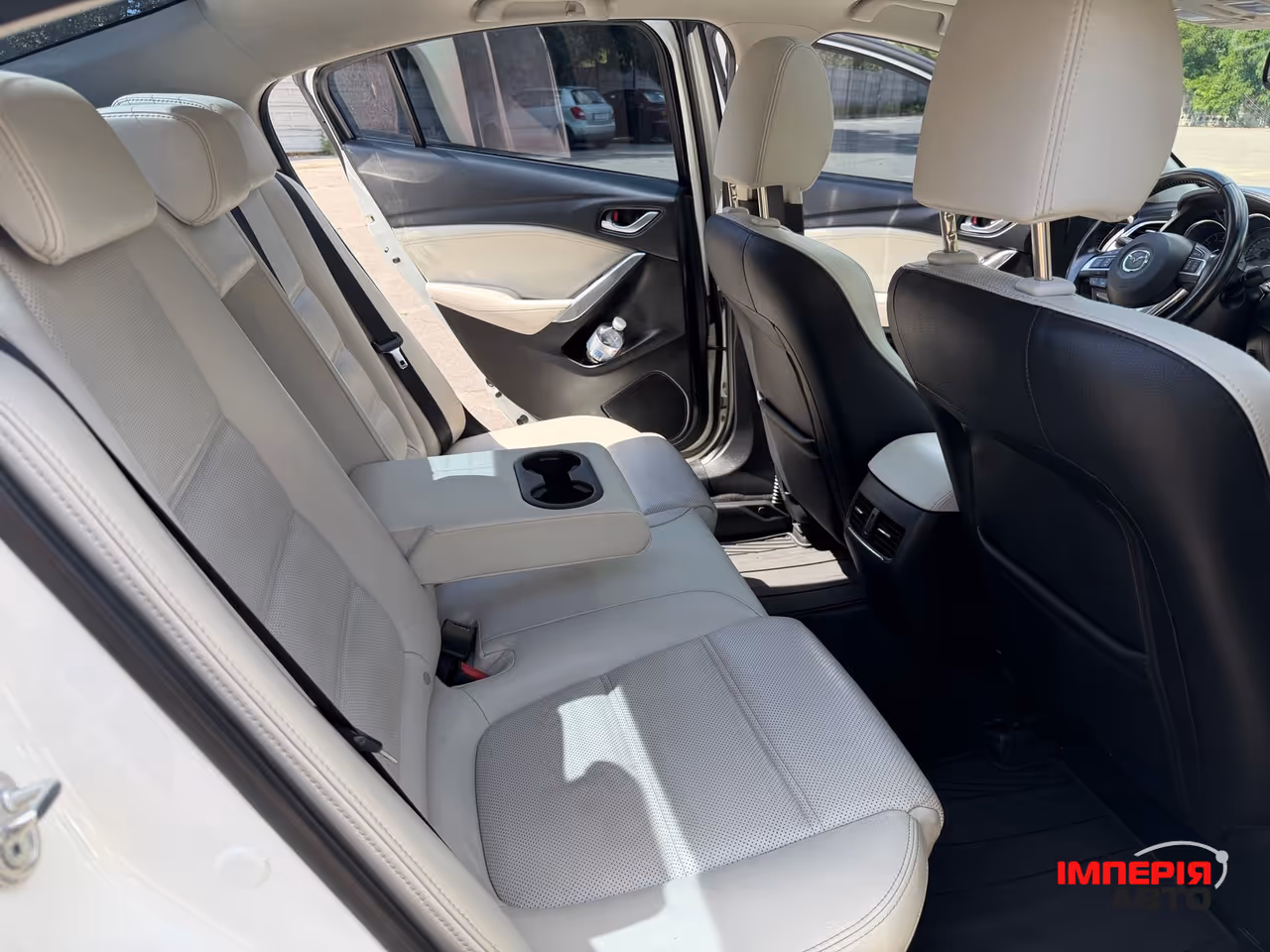 Mazda 6 - фото 7