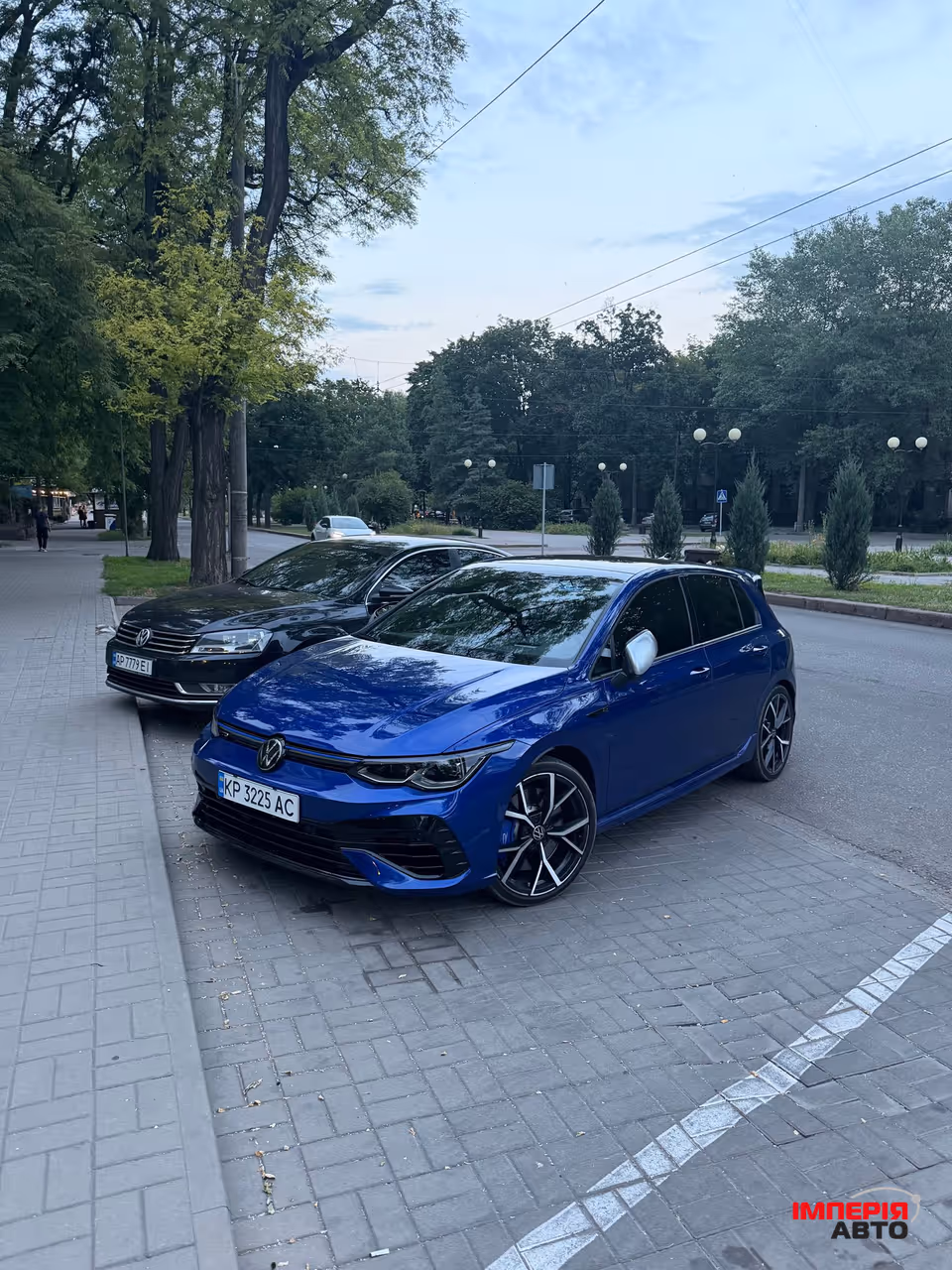 Volkswagen Golf R - фото 1