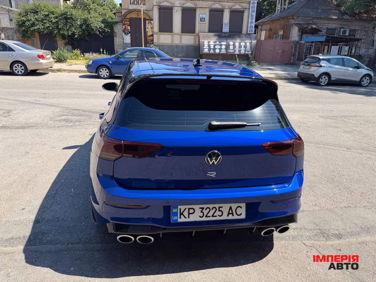 Volkswagen Golf R - фото 12