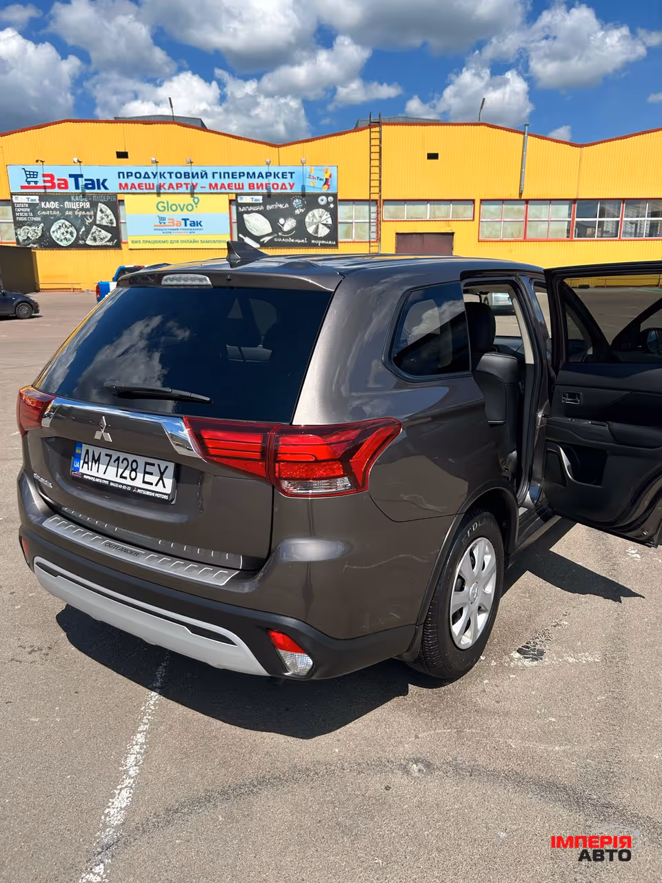 Mitsubishi Outlander - фото 4