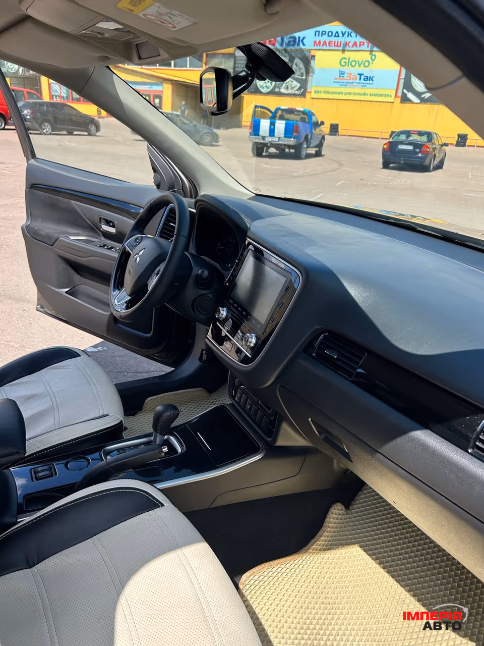 Mitsubishi Outlander - фото 5