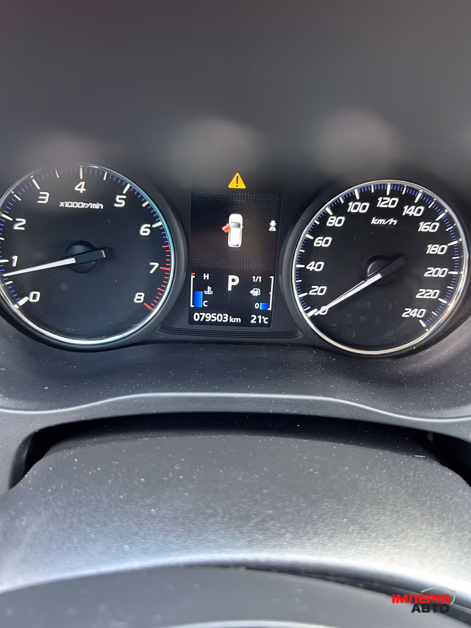 Mitsubishi Outlander - фото 12
