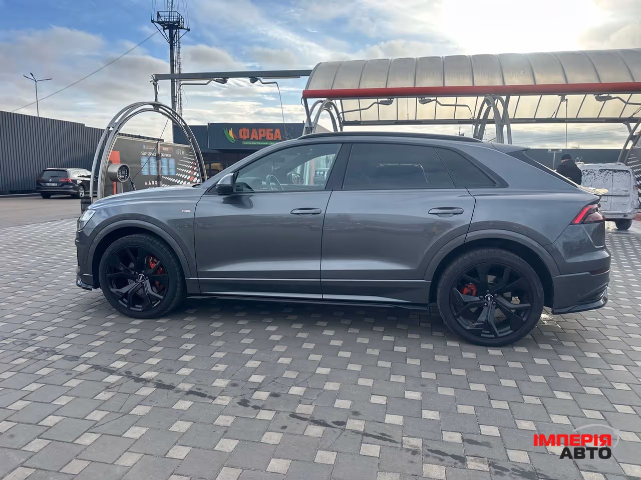 Audi Q8 - фото 20