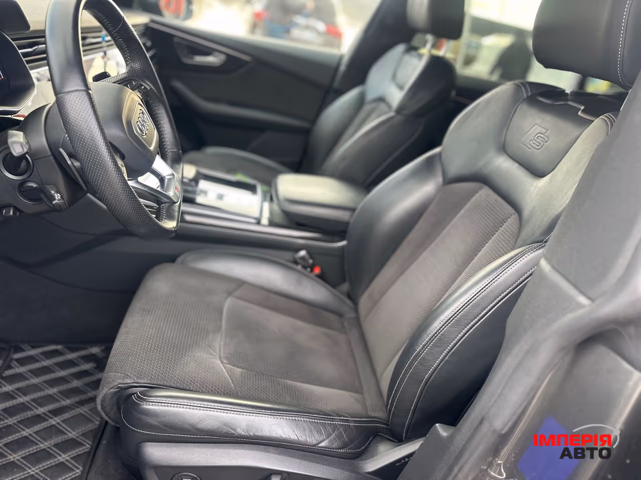 Audi Q8 - фото 21