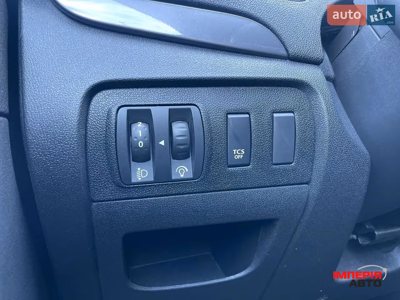 Renault Scenic - фото 16