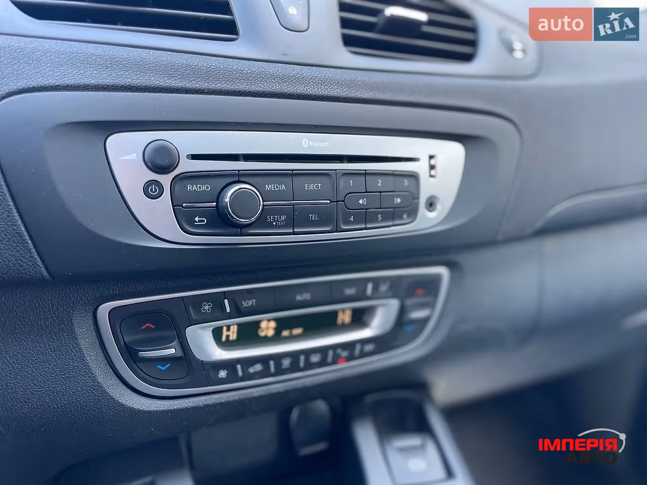 Renault Scenic - фото 20