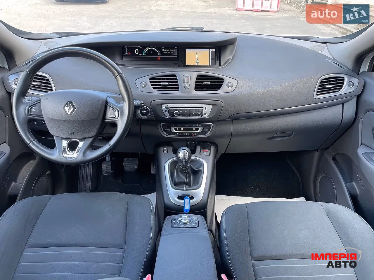Renault Scenic - фото 3