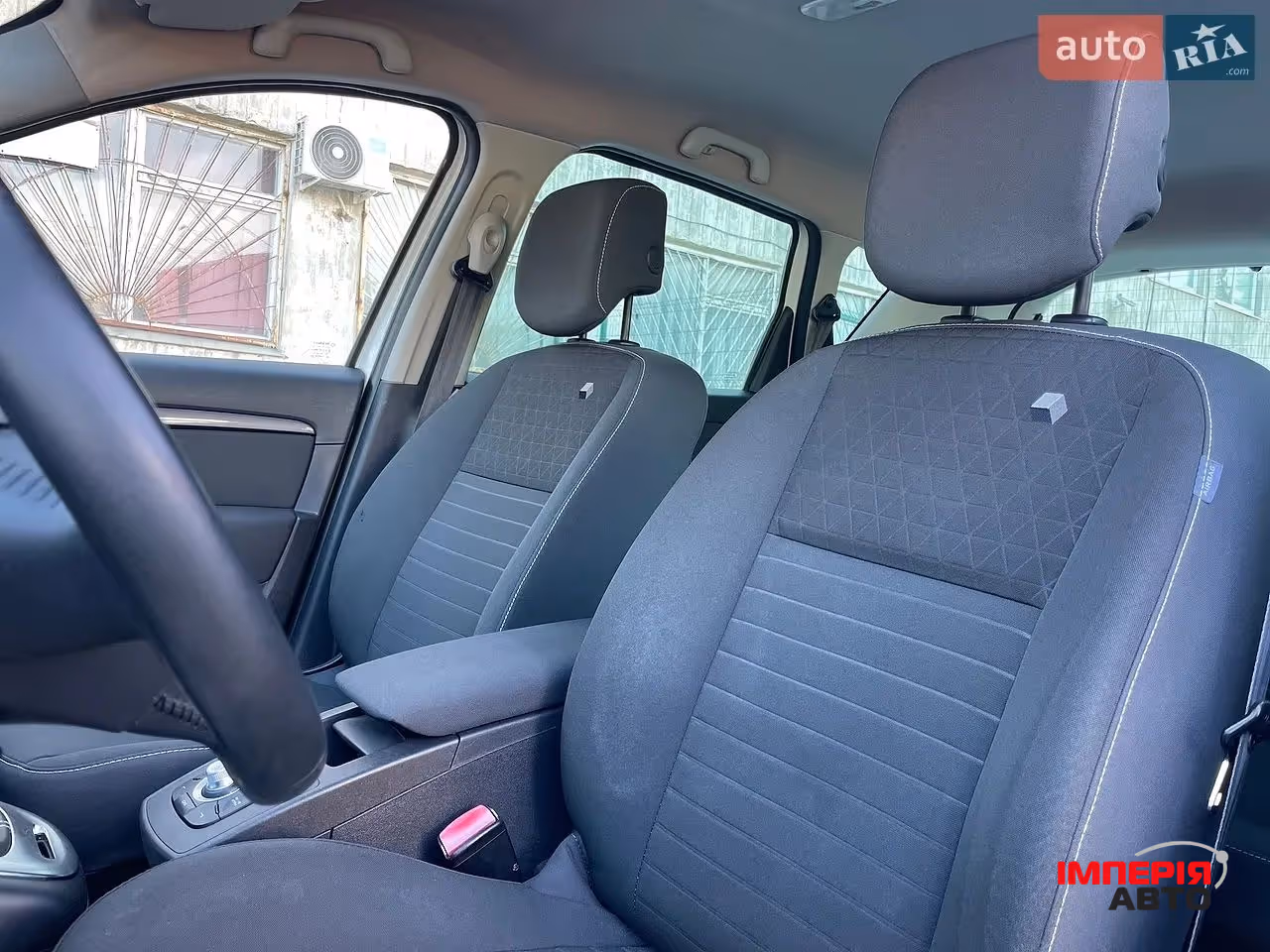 Renault Scenic - фото 4