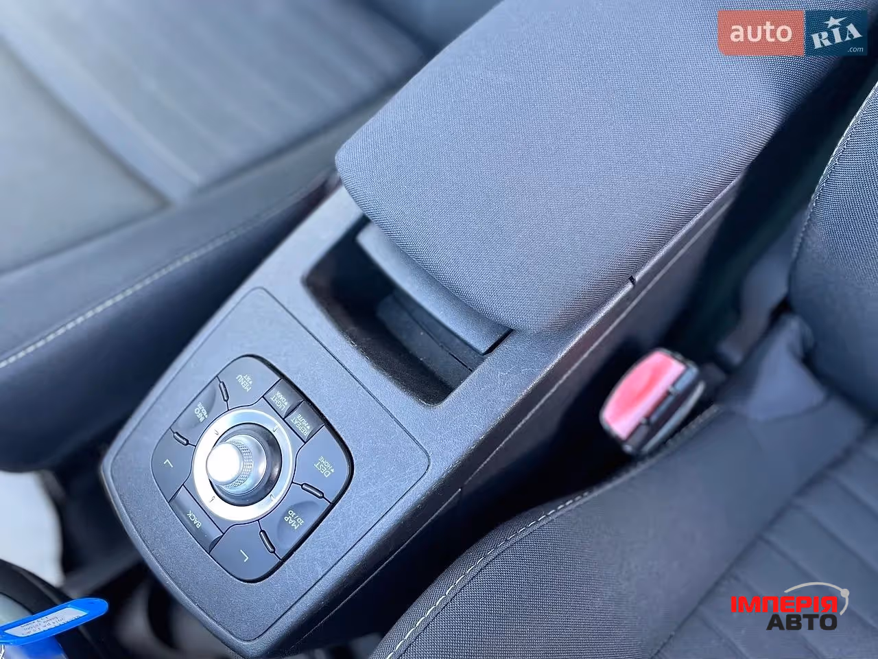 Renault Scenic - фото 25
