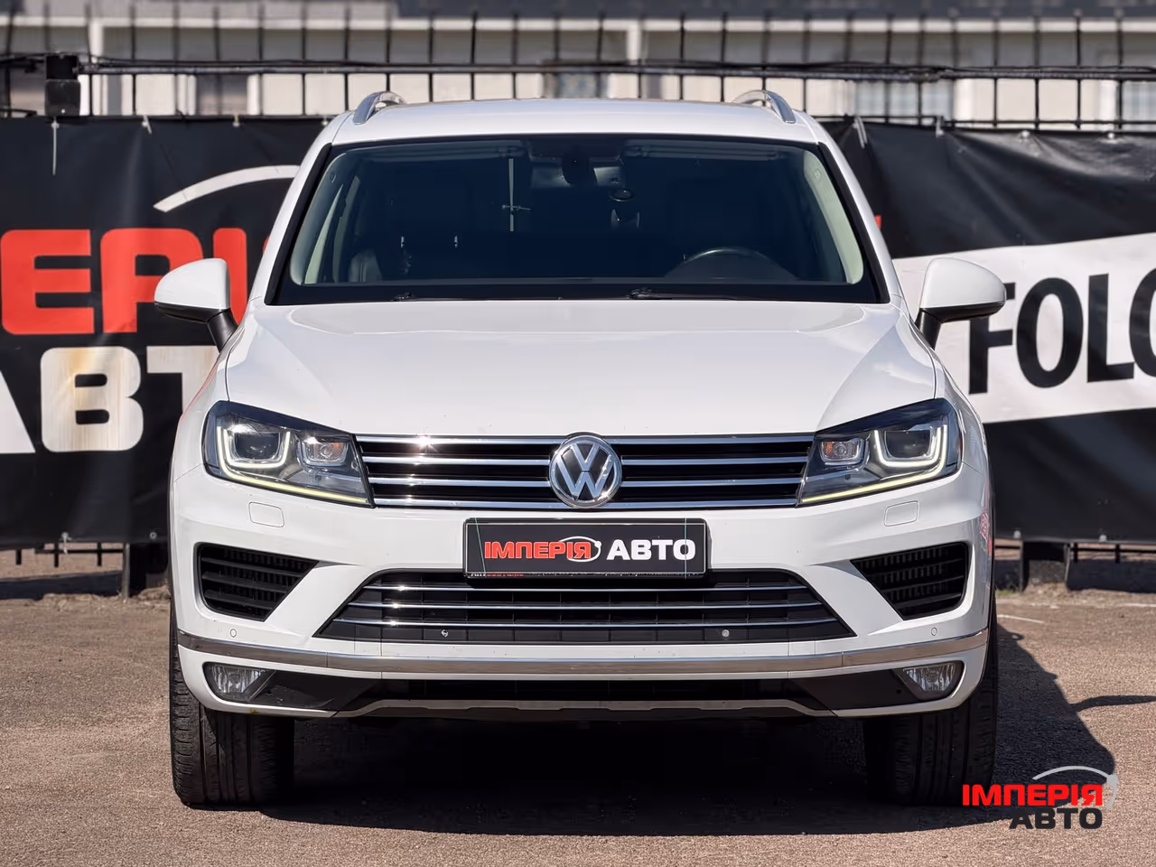Volkswagen Touareg - фото 3