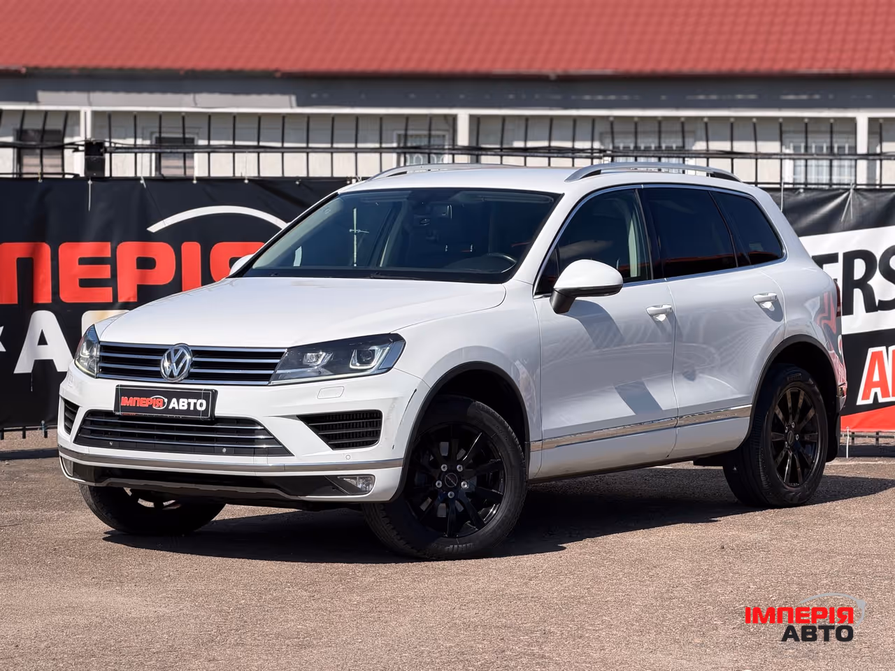 Volkswagen Touareg - фото 2