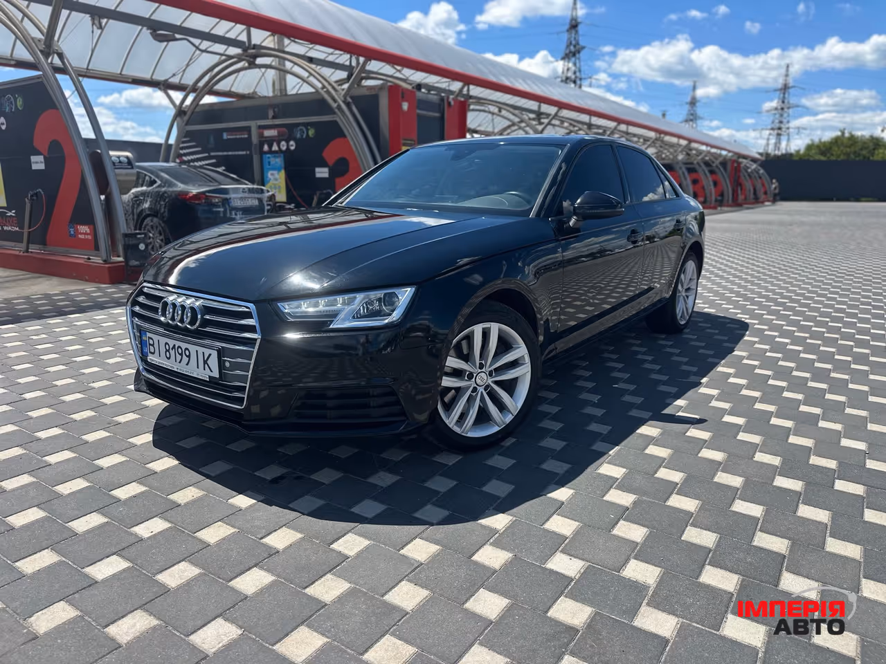 Audi A4 - фото 1