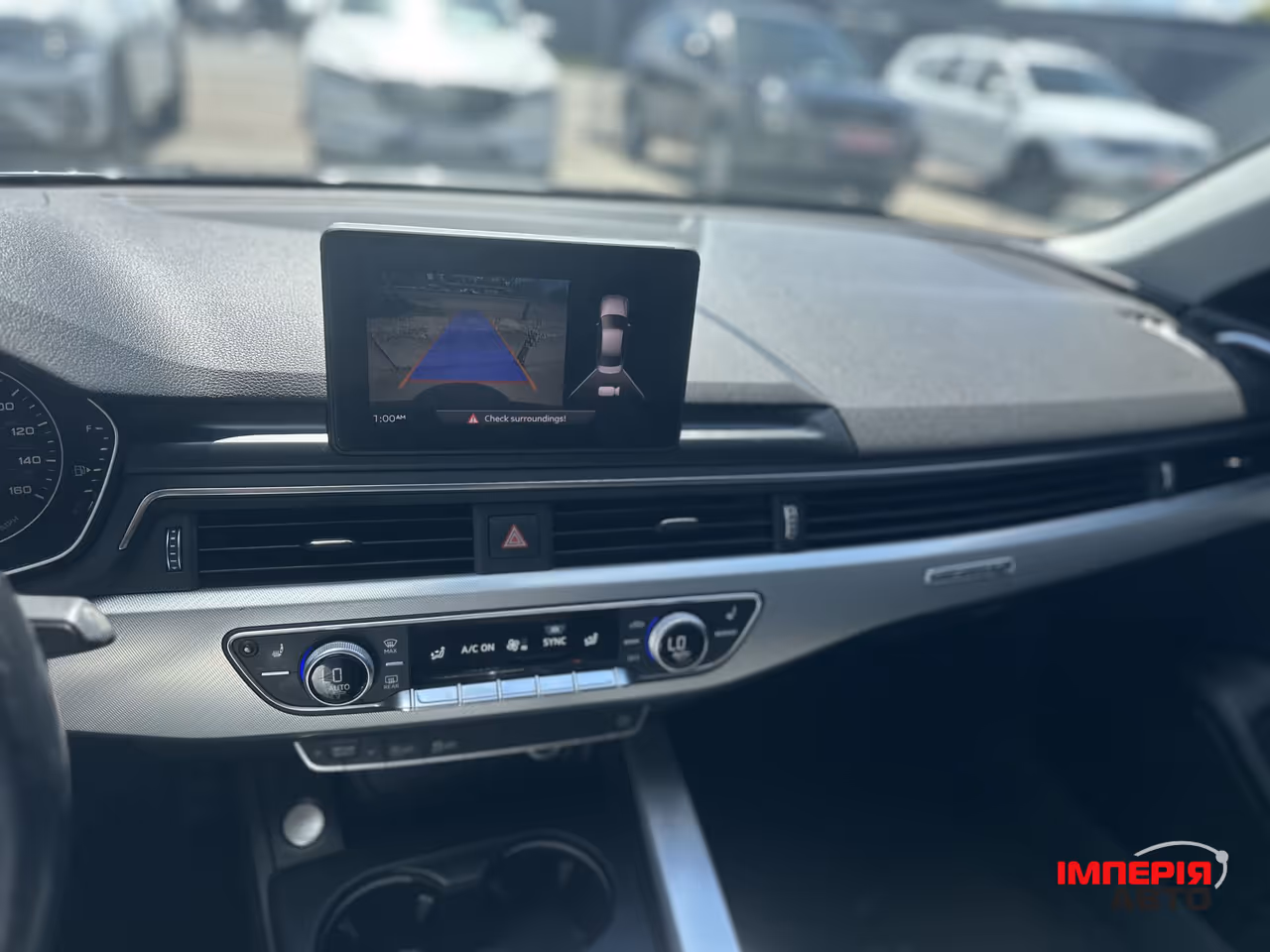 Audi A4 - фото 9