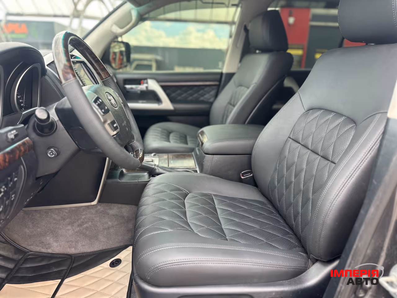 Toyota Land Cruiser - фото 10