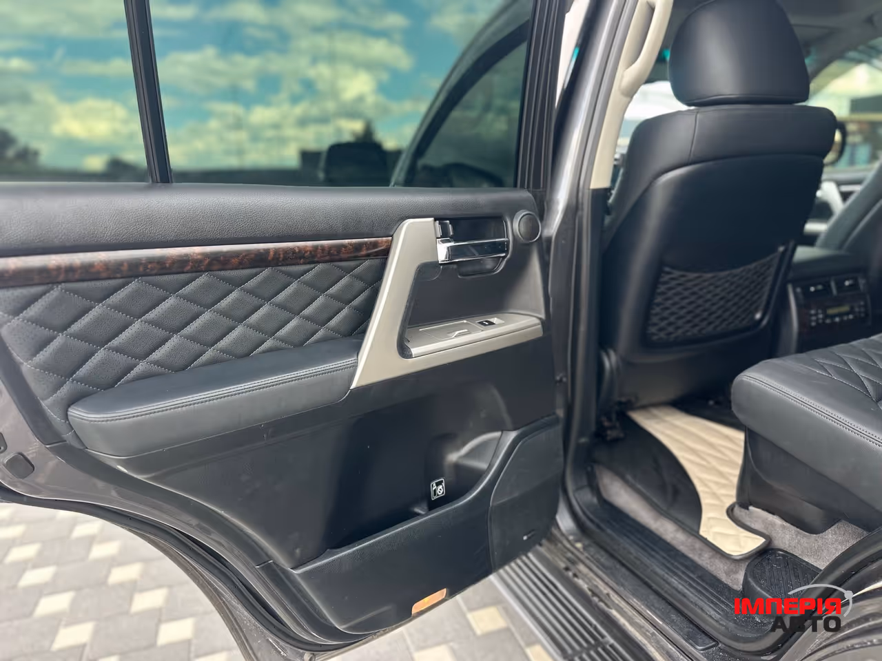 Toyota Land Cruiser - фото 13