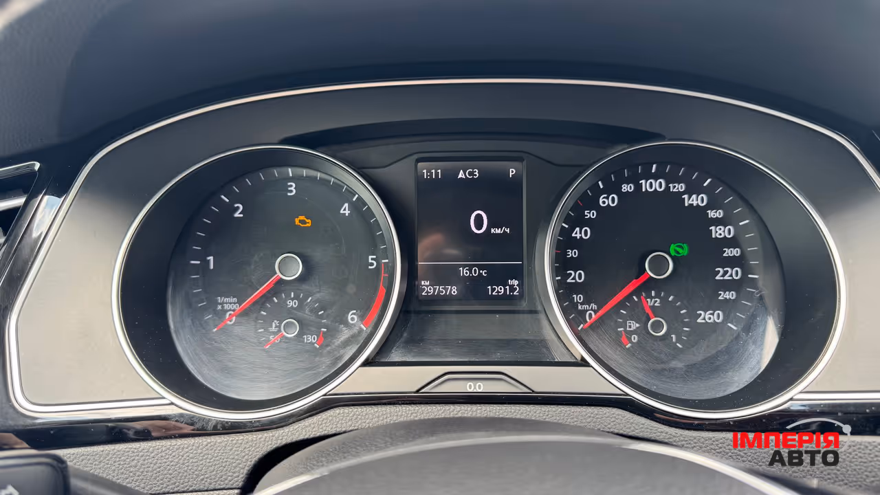 Volkswagen Passat - фото 2