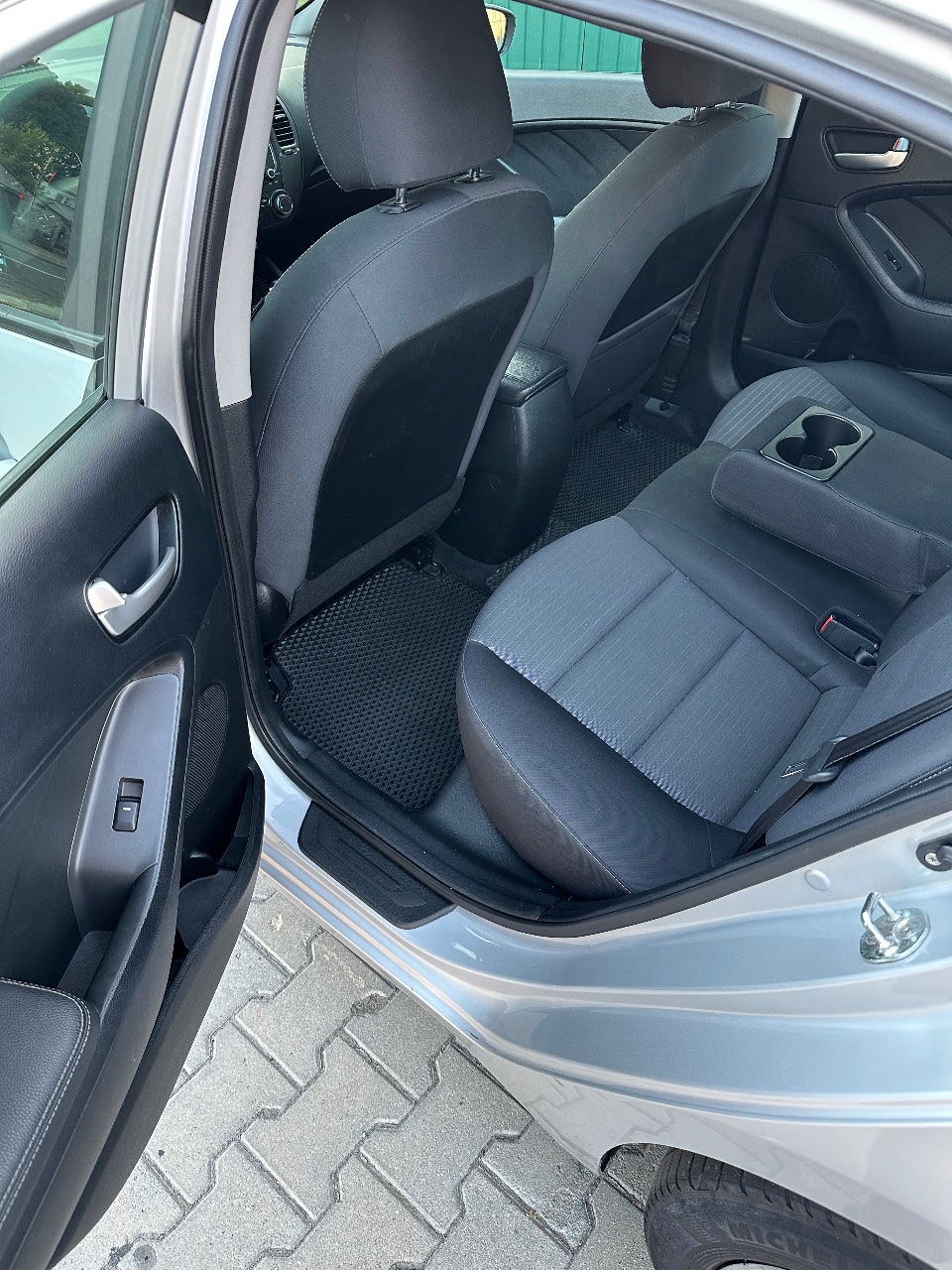 Kia Forte - фото 9