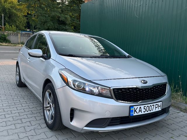 Kia Forte - фото 1