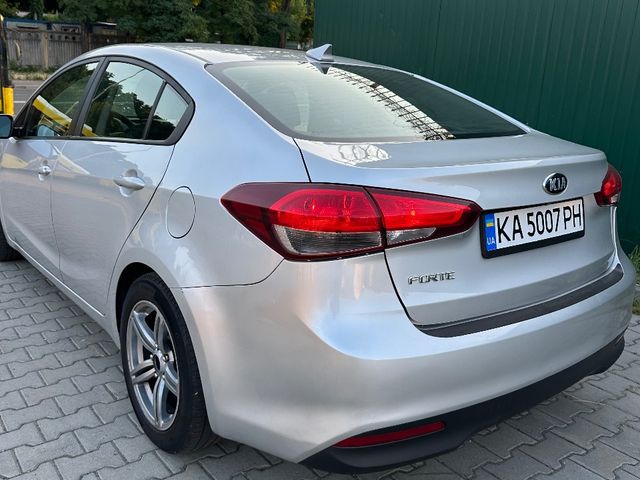 Kia Forte - фото 4
