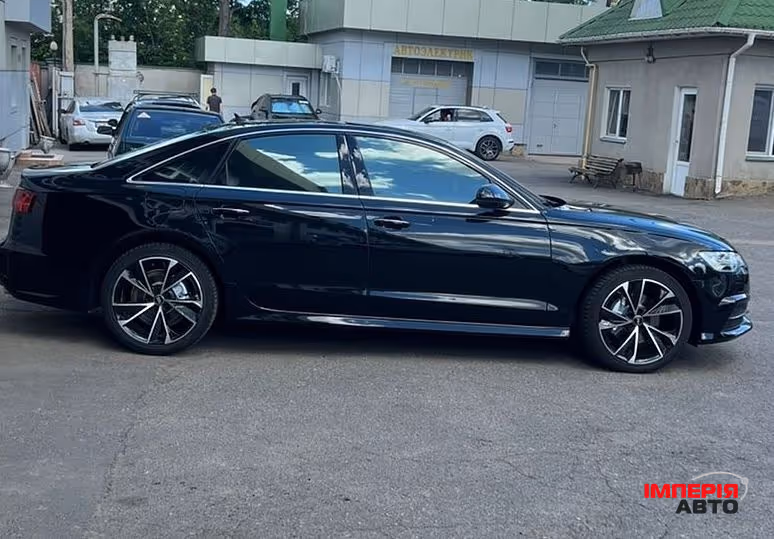 Audi A6 - фото 6